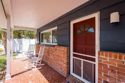 2019 Inner Circle S St Petersburg FL 33712