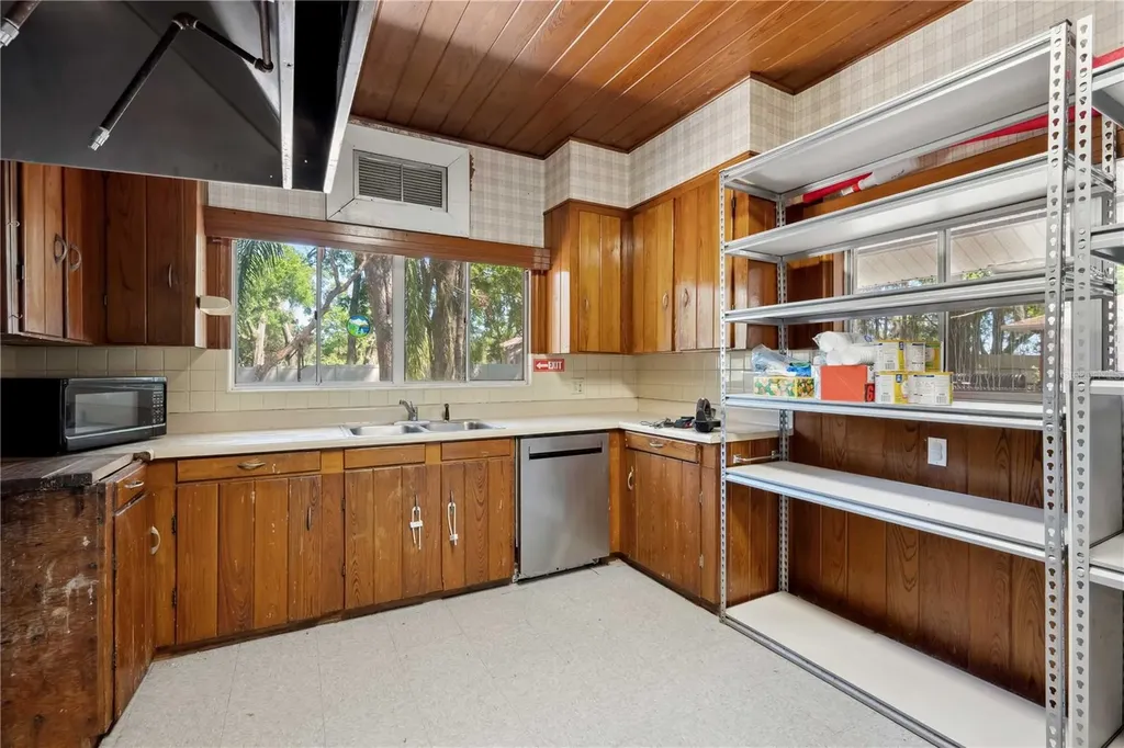 38022 River Road Dade City FL 33525