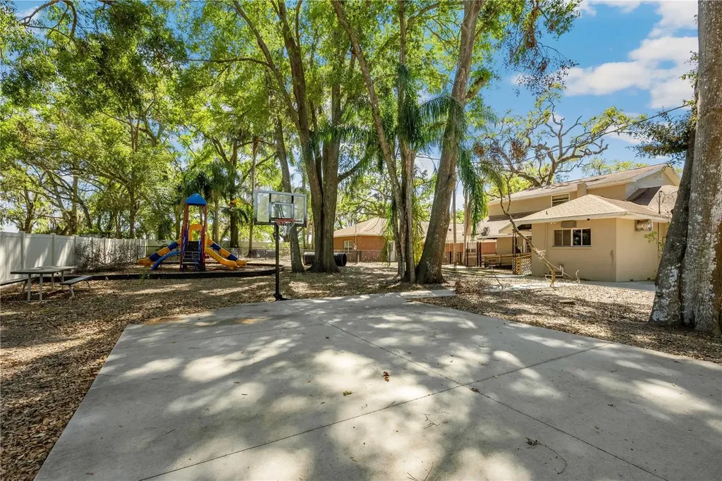 38022 River Road Dade City FL 33525