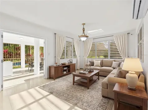 Hacienda Las Palma Tierras Nuevas Manati PR 00674