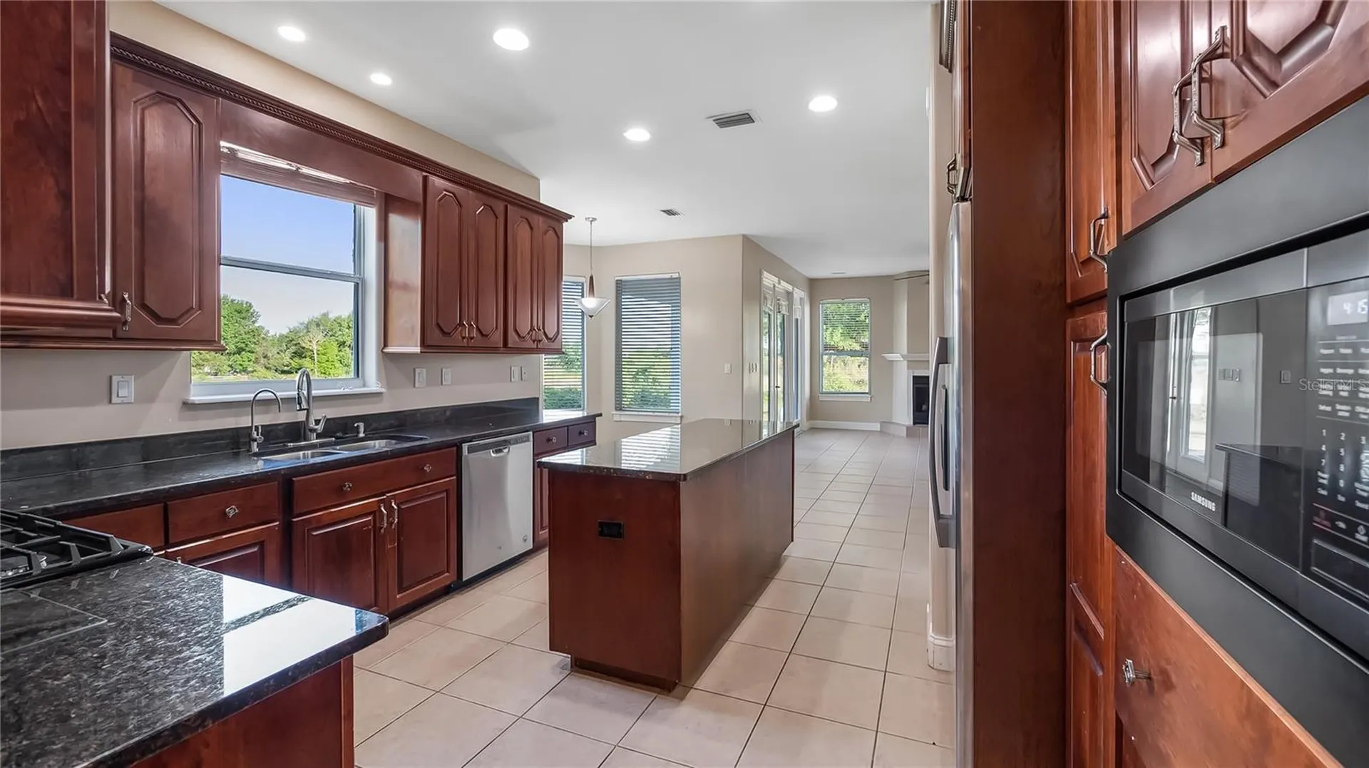 10651 Arrowtree Boulevard Clermont FL 34715