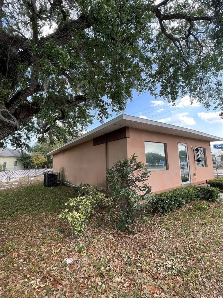 2106 1st Street N Winter Haven FL 33881