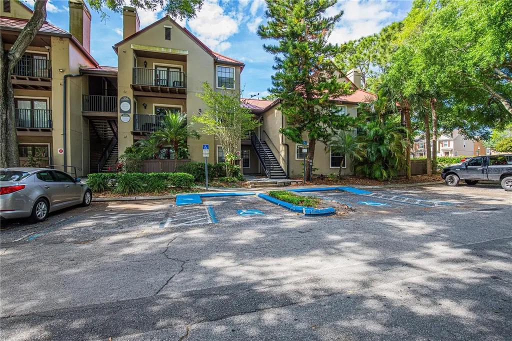 200 Afton Square Altamonte Springs FL 32714