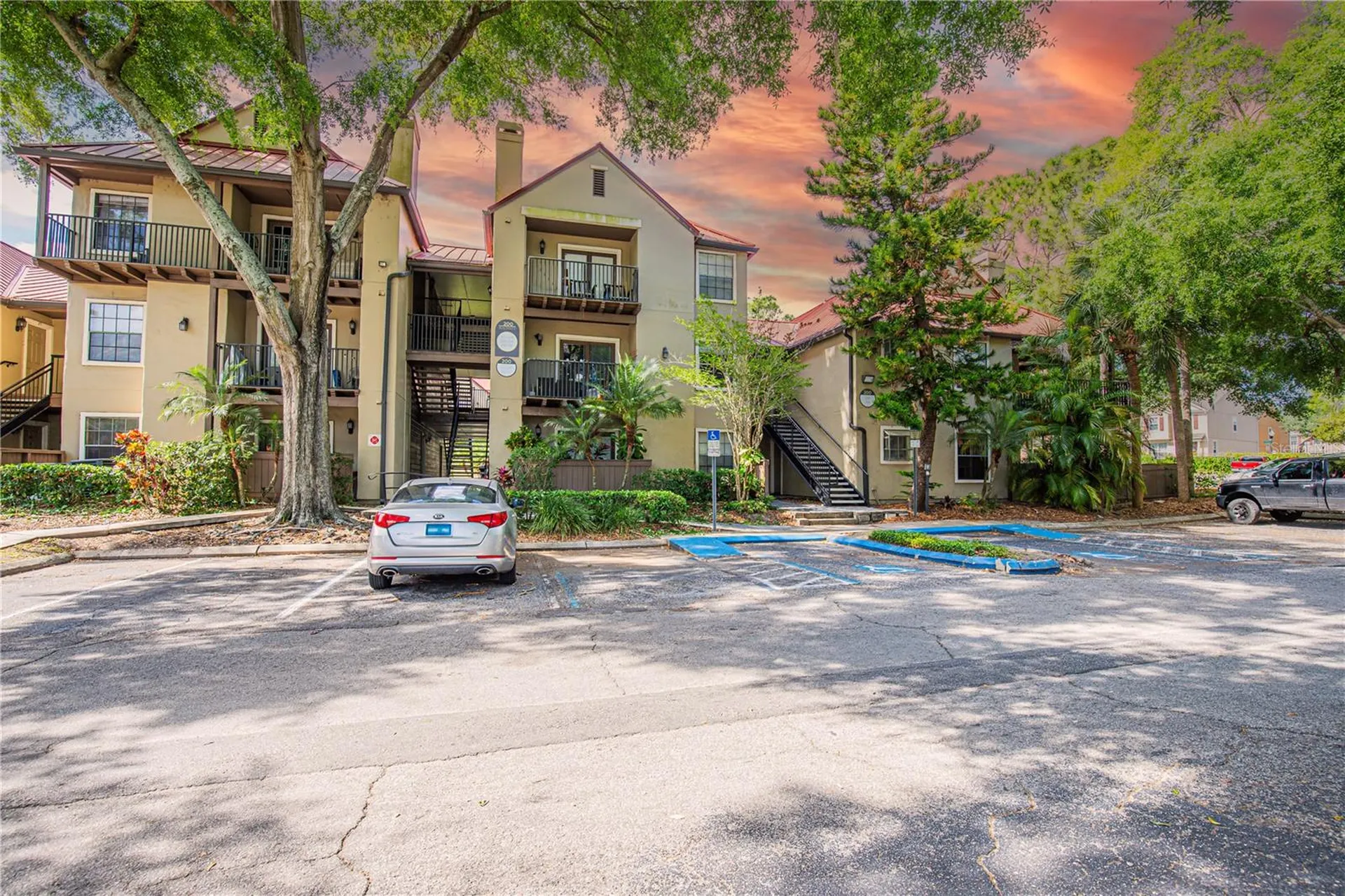 200 Afton Square Altamonte Springs FL 32714