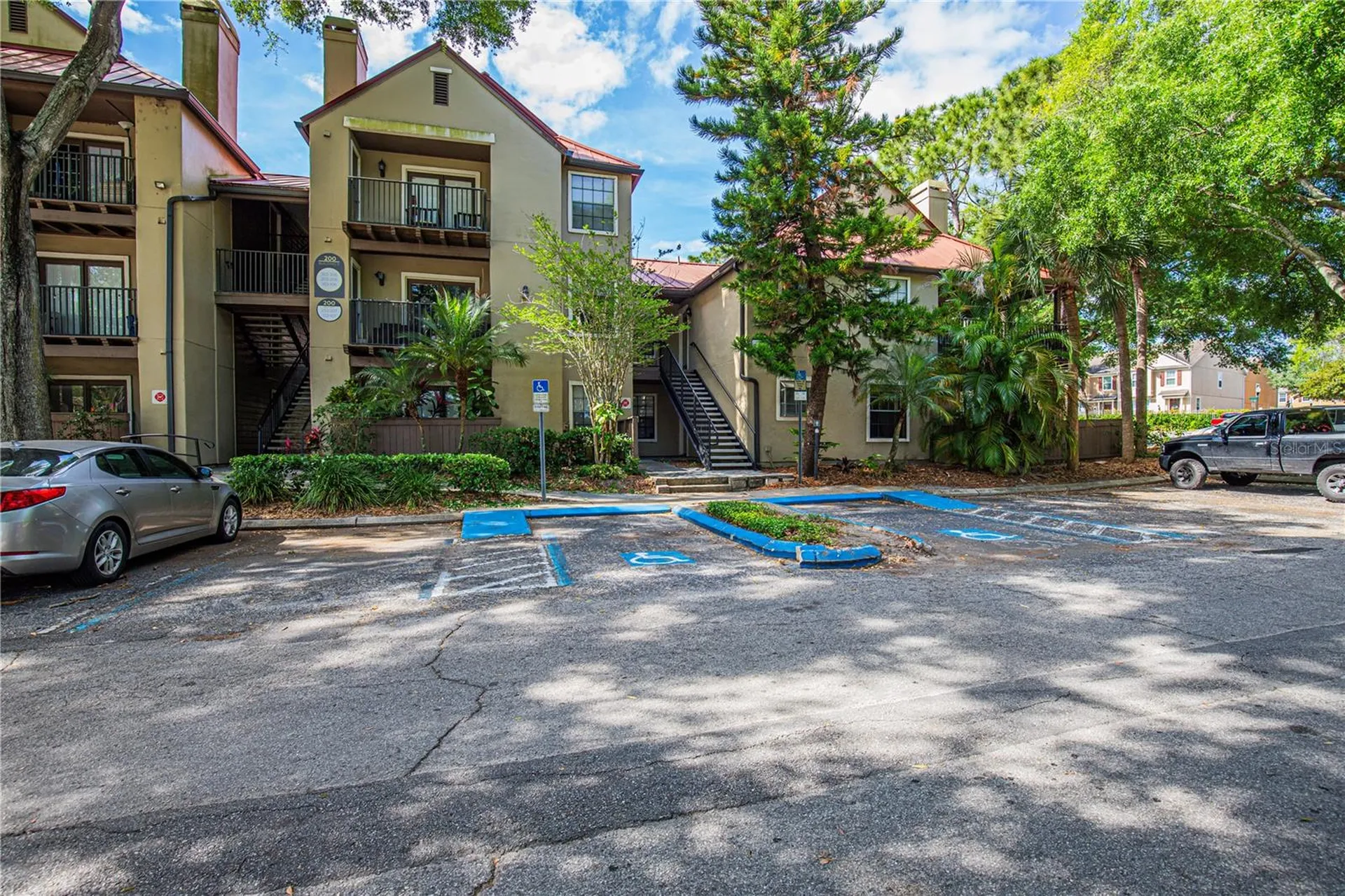 200 Afton Square Altamonte Springs FL 32714