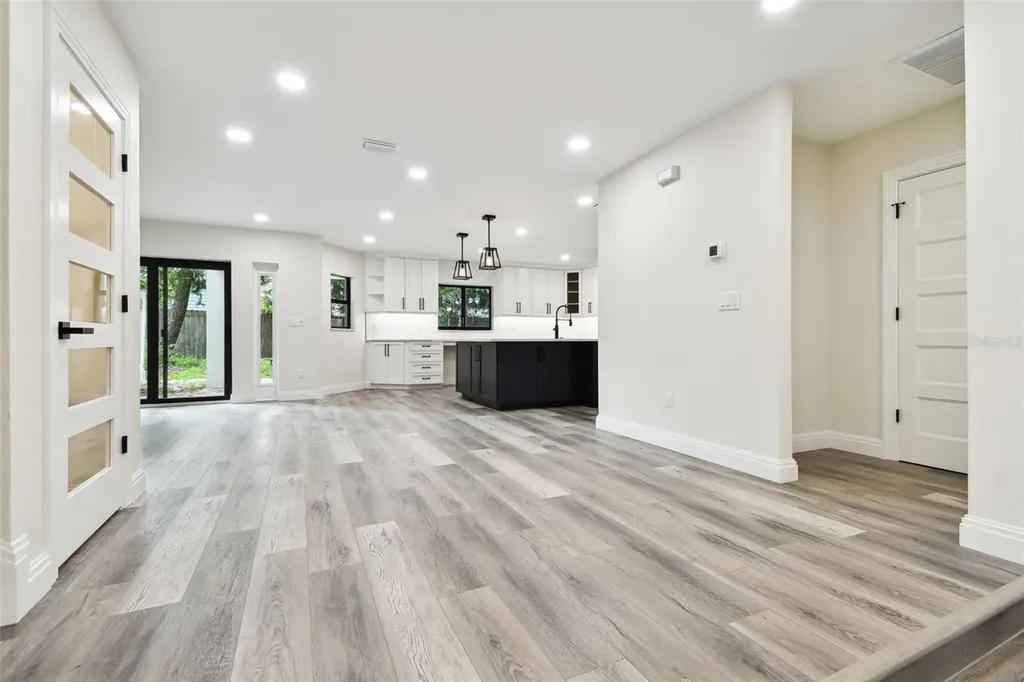 1045 Jesse Avenue Safety Harbor FL 34695