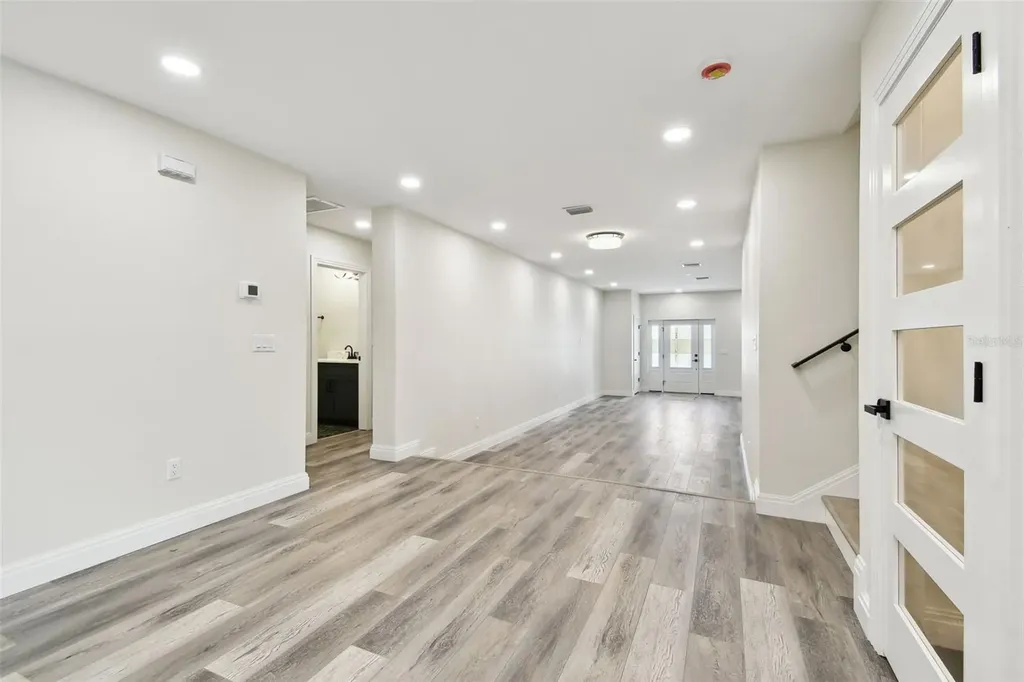 1045 Jesse Avenue Safety Harbor FL 34695
