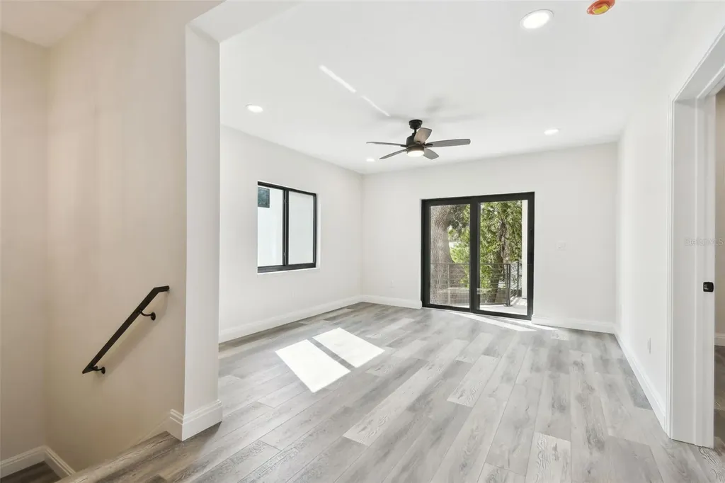 1045 Jesse Avenue Safety Harbor FL 34695