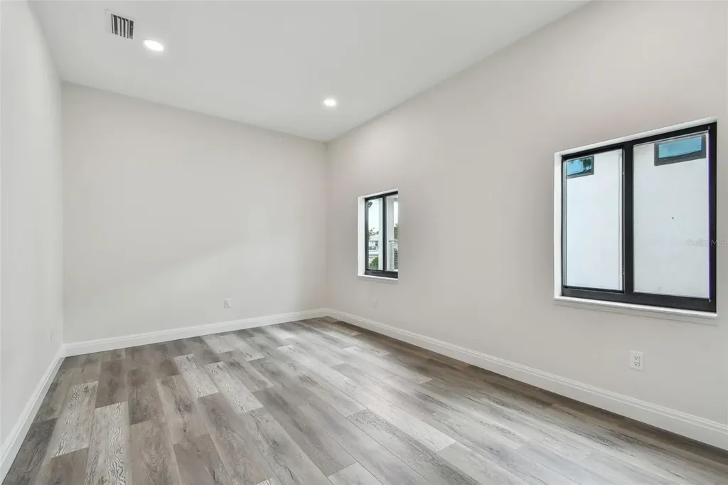 1045 Jesse Avenue Safety Harbor FL 34695