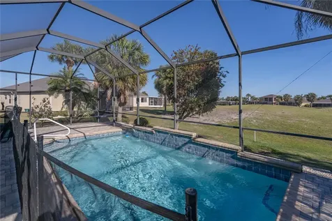 1038 Emerald Dunes Drive Sun City Center FL 33573