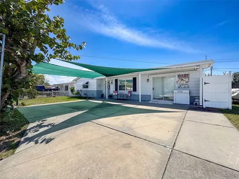 4236 Beacon Square Drive Holiday FL 34691