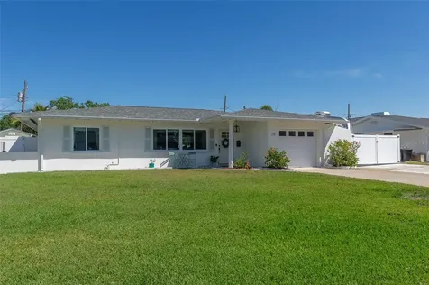 731 44th Avenue NE St Petersburg FL 33703