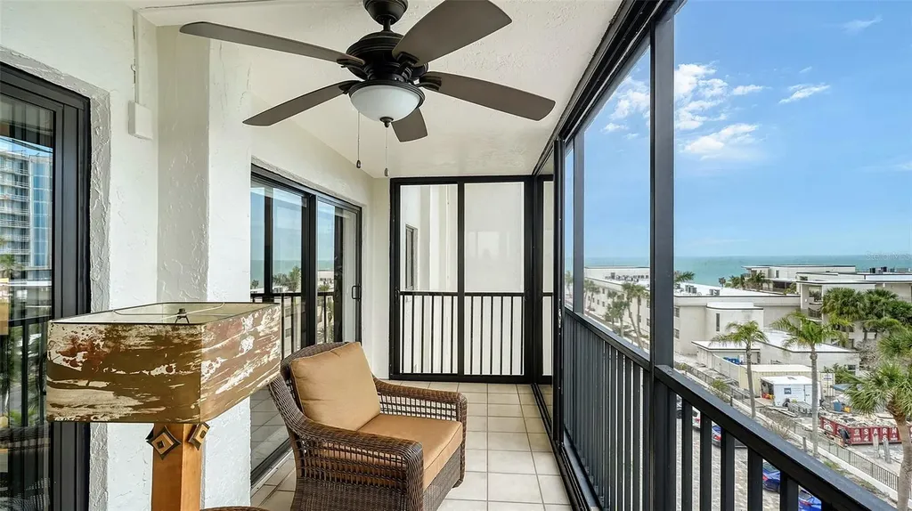 1104 Benjamin Franklin Drive Sarasota FL 34236