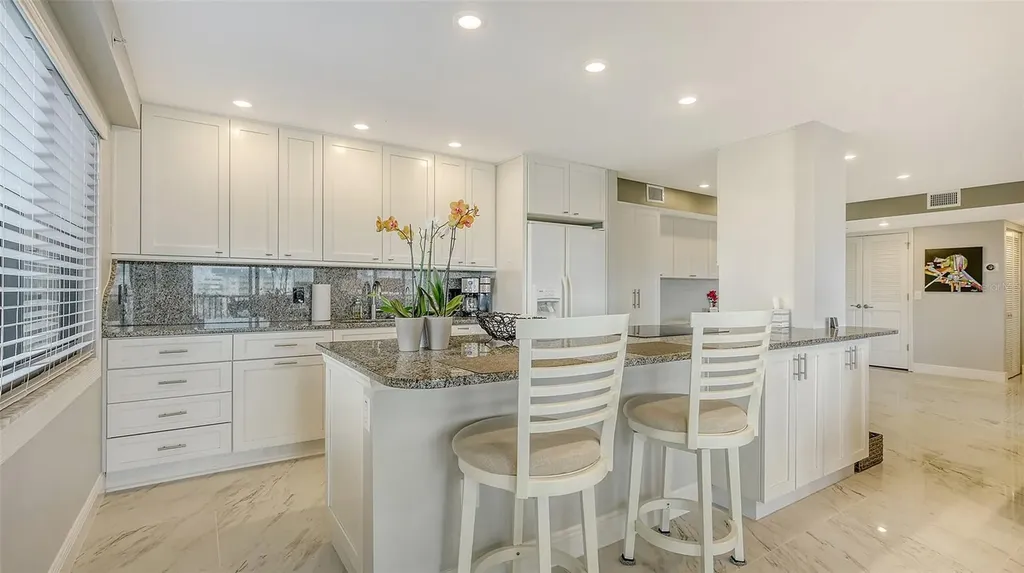 1104 Benjamin Franklin Drive Sarasota FL 34236