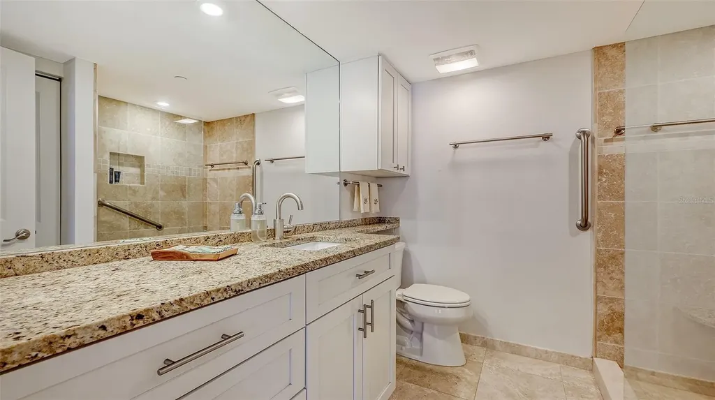 1104 Benjamin Franklin Drive Sarasota FL 34236