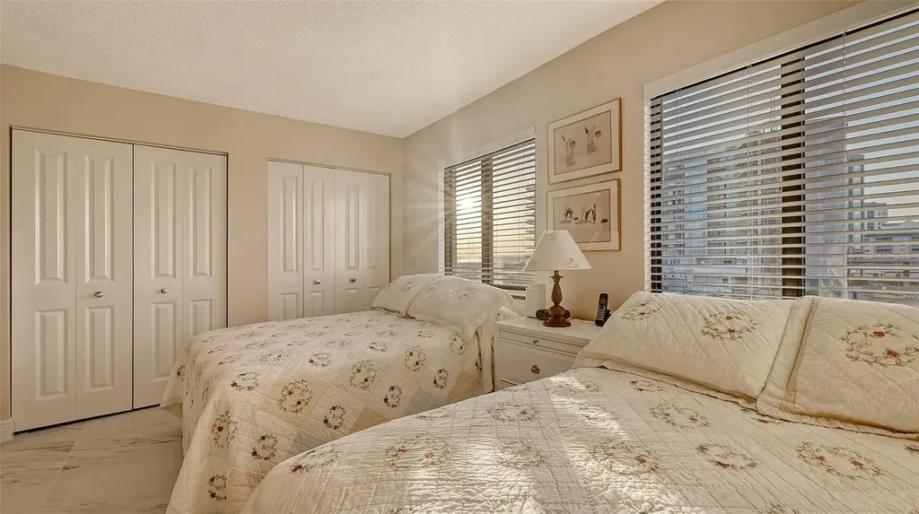 1104 Benjamin Franklin Drive Sarasota FL 34236