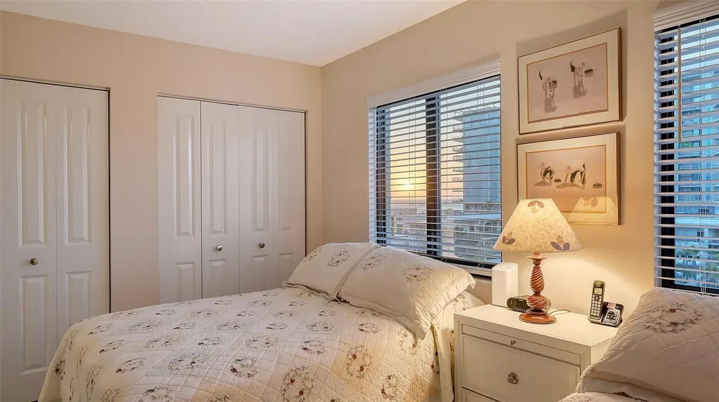 1104 Benjamin Franklin Drive Sarasota FL 34236