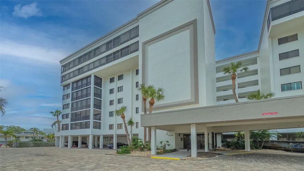 1104 Benjamin Franklin Drive Sarasota FL 34236