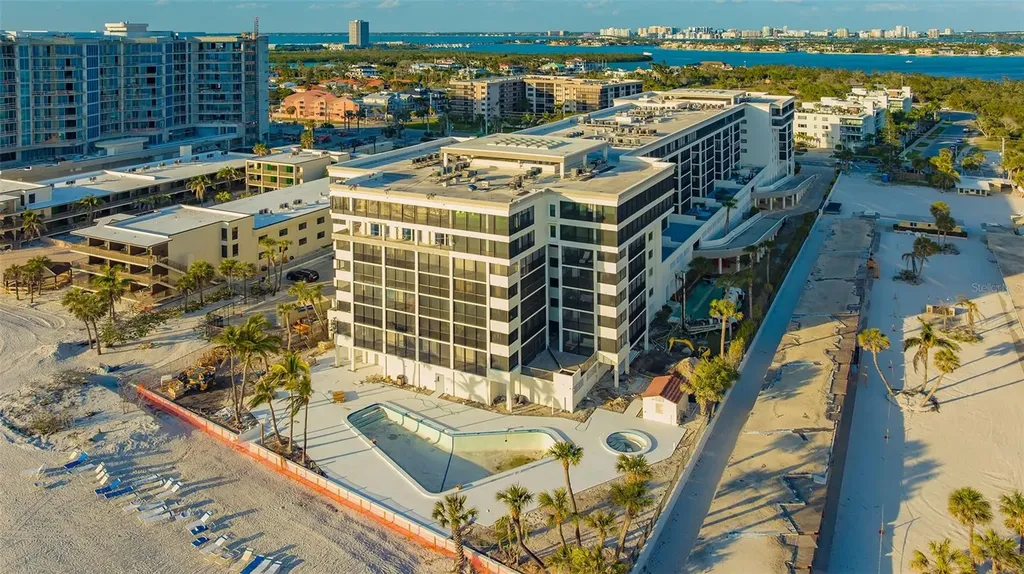 1104 Benjamin Franklin Drive Sarasota FL 34236