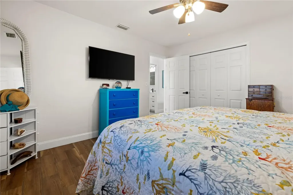 7035 Duke Street Englewood FL 34224