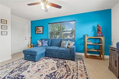 7035 Duke Street Englewood FL 34224