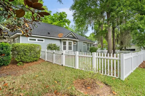 13236 SW 4th Place Newberry FL 32669