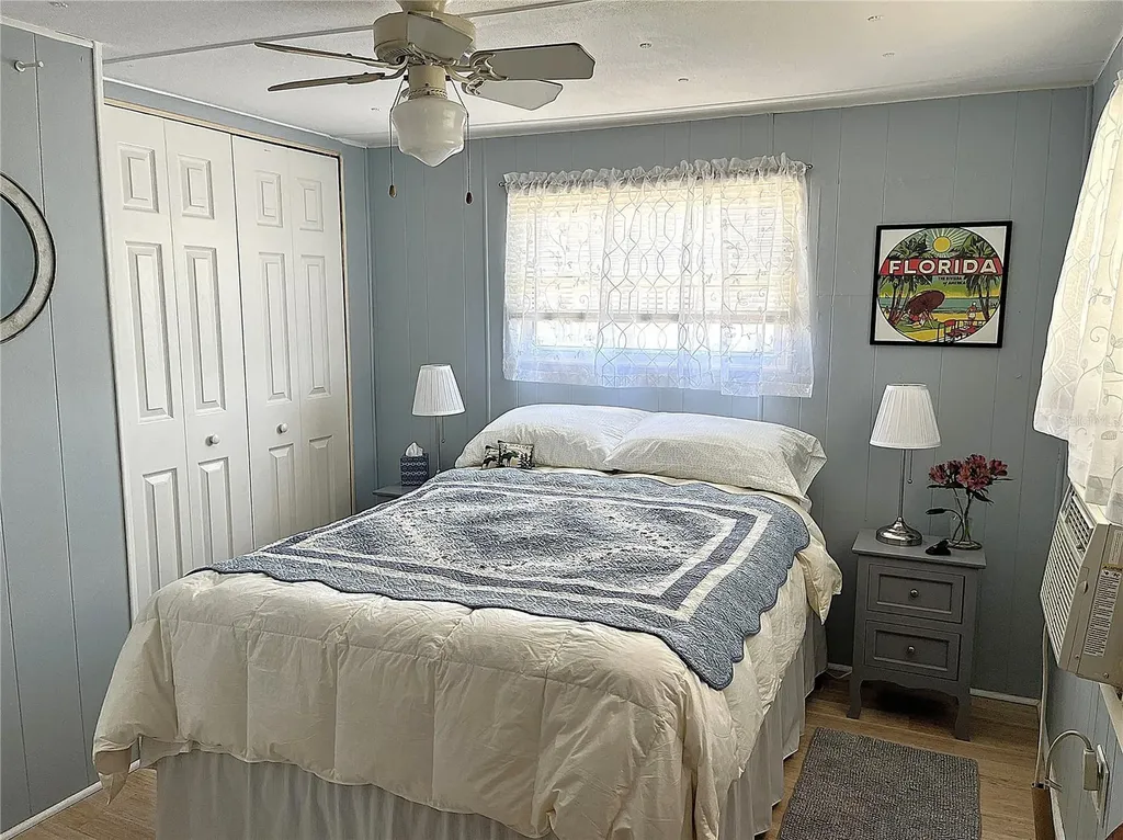 7254 Mount Fairfield Road NE St Petersburg FL 33702