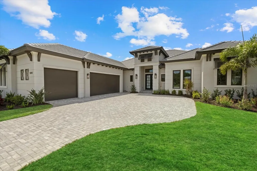 9241 Starry Night Avenue Sarasota FL 34241