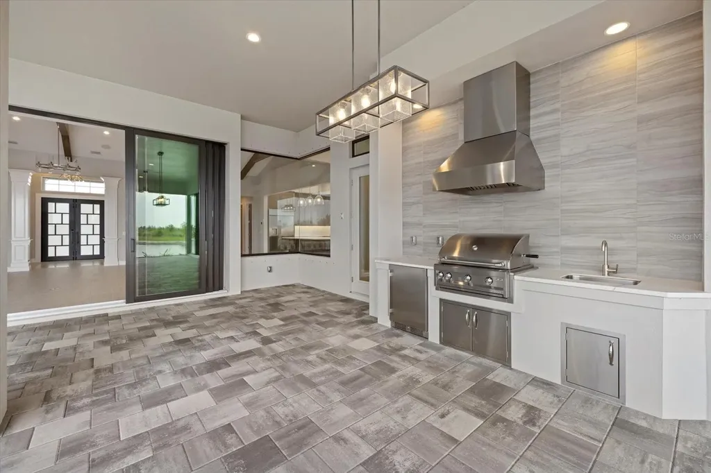 9241 Starry Night Avenue Sarasota FL 34241