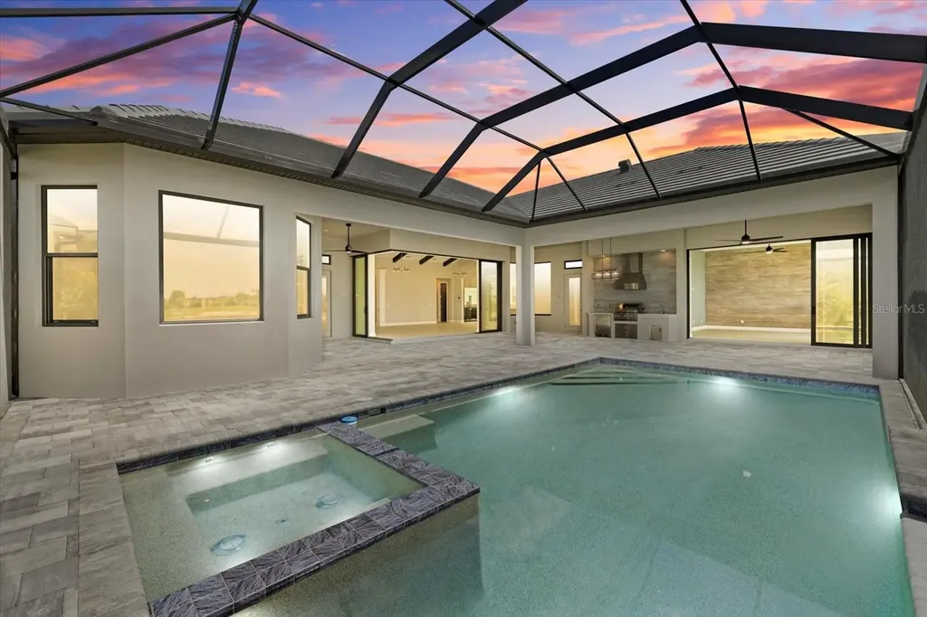 9241 Starry Night Avenue Sarasota FL 34241