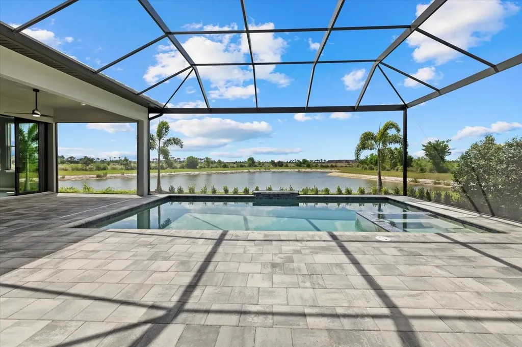 9241 Starry Night Avenue Sarasota FL 34241