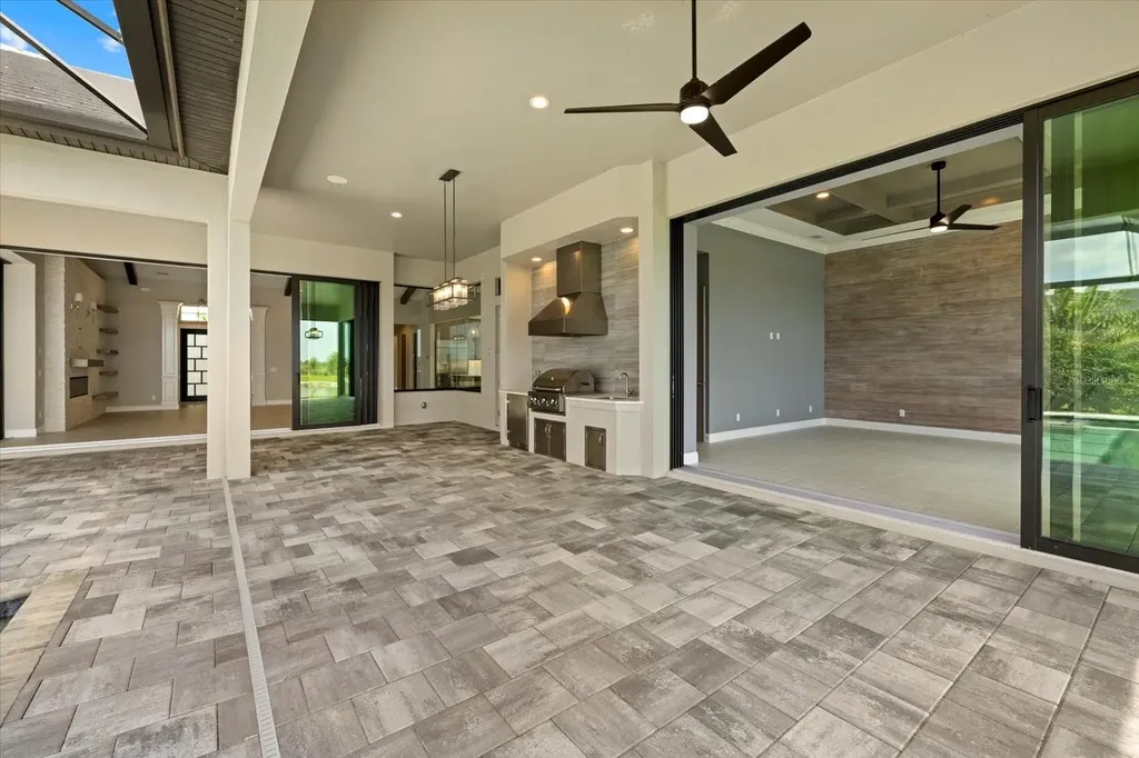 9241 Starry Night Avenue Sarasota FL 34241