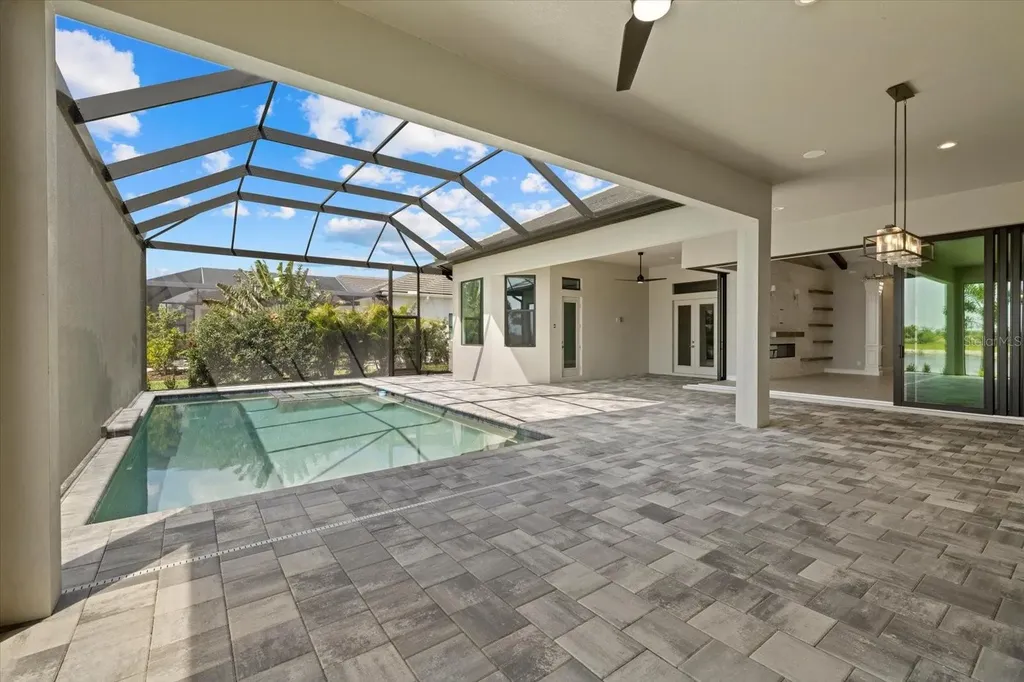 9241 Starry Night Avenue Sarasota FL 34241
