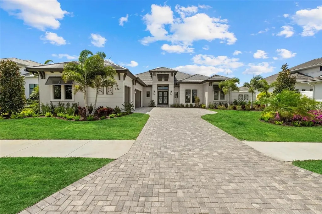 9241 Starry Night Avenue Sarasota FL 34241