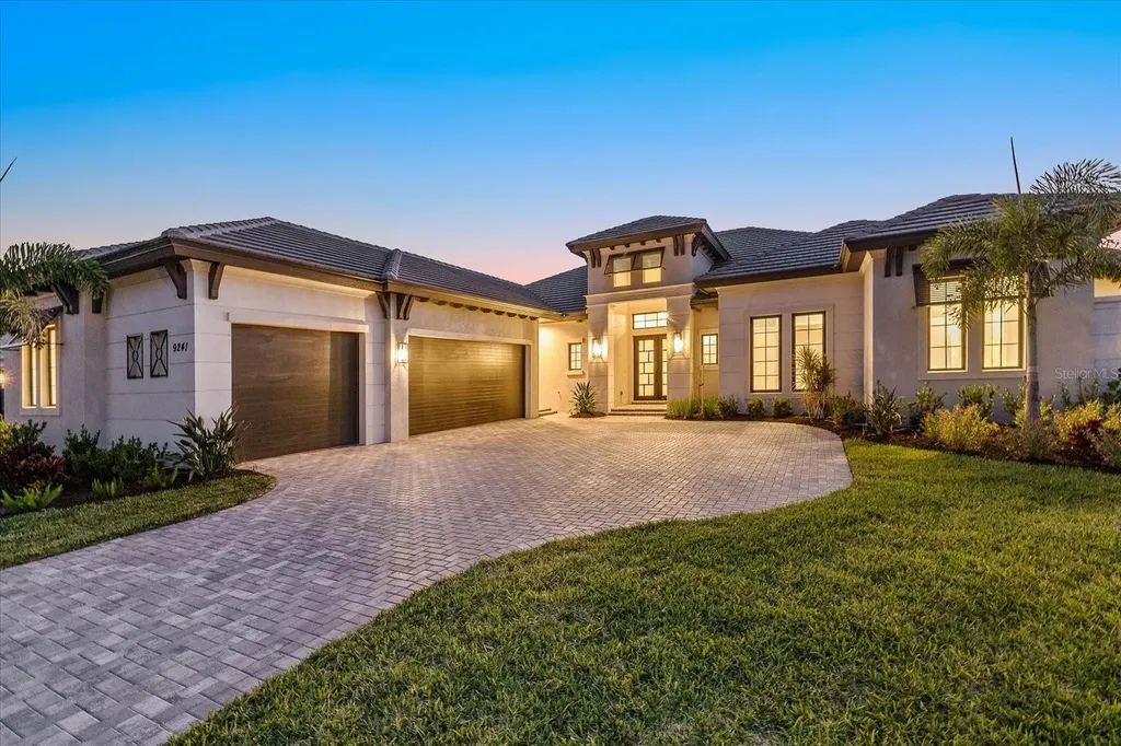 9241 Starry Night Avenue Sarasota FL 34241