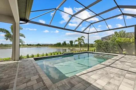 9241 Starry Night Avenue Sarasota FL 34241