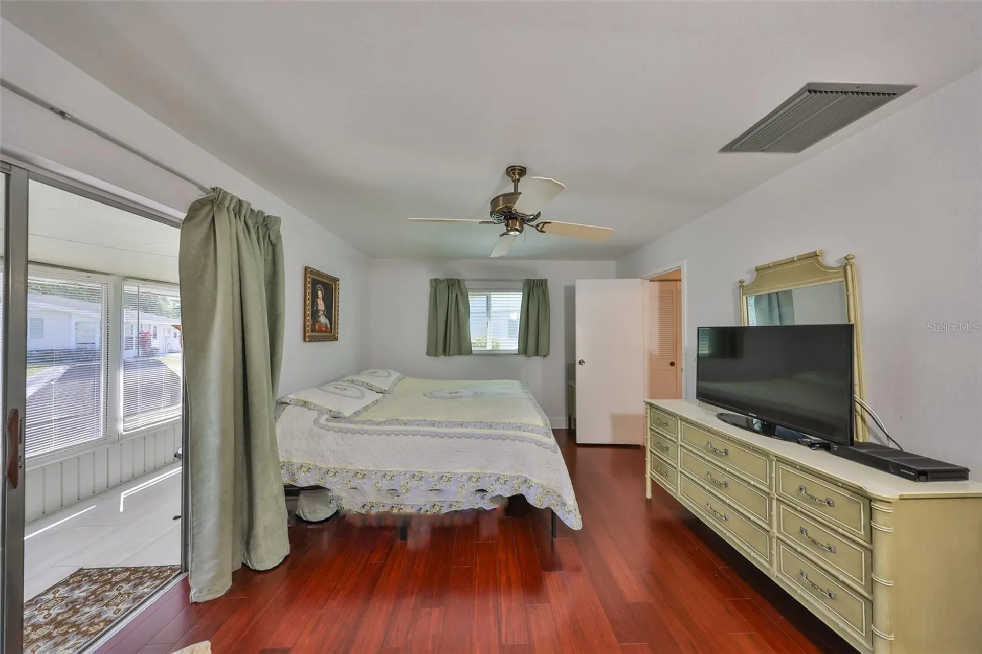 2202 Clubhouse Drive Sun City Center FL 33573