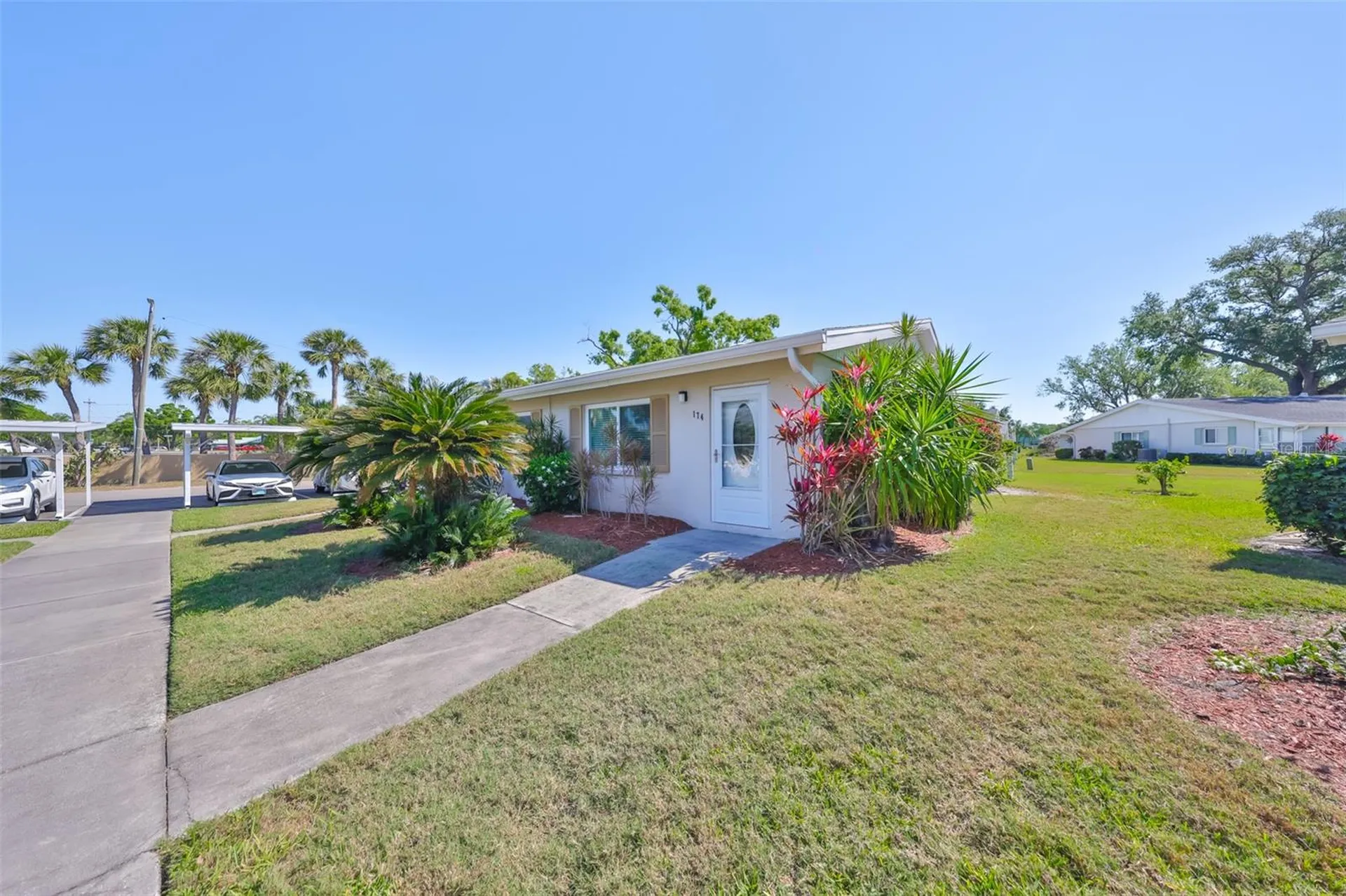 2202 Clubhouse Drive Sun City Center FL 33573