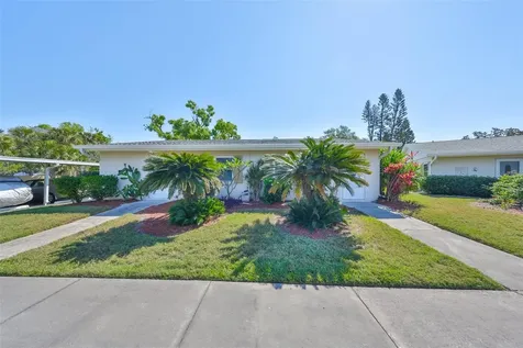 2202 Clubhouse Drive Sun City Center FL 33573