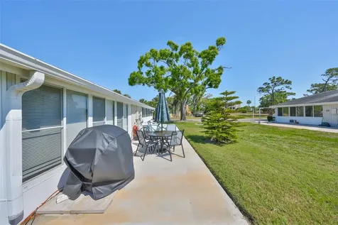 2202 Clubhouse Drive Sun City Center FL 33573