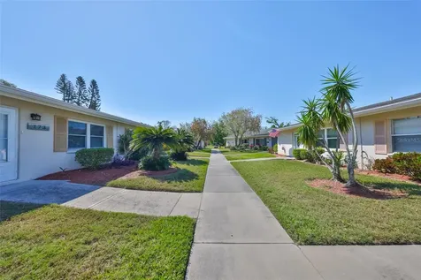 2202 Clubhouse Drive Sun City Center FL 33573