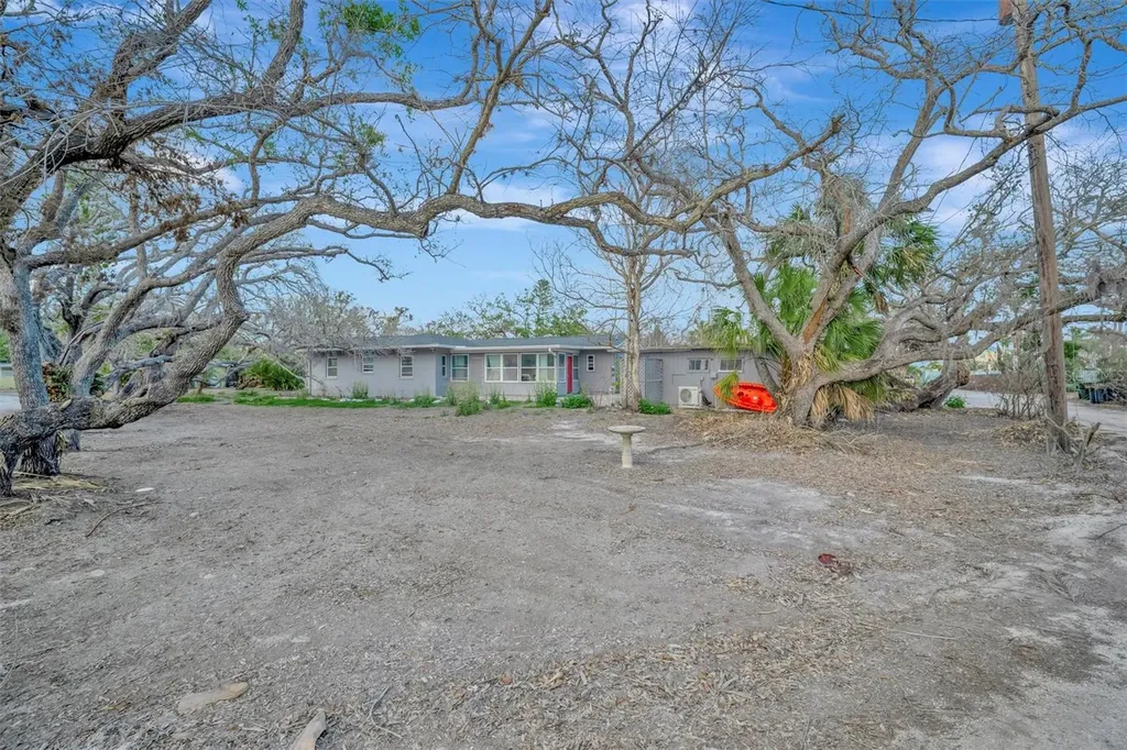 8555 Heron Lagoon Circle Sarasota FL 34242