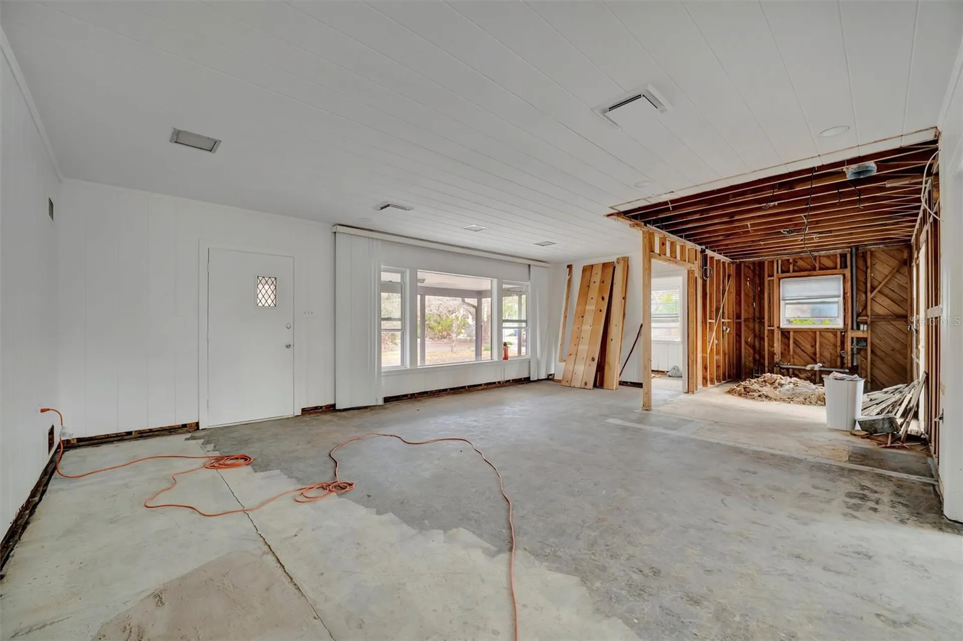 8555 Heron Lagoon Circle Sarasota FL 34242