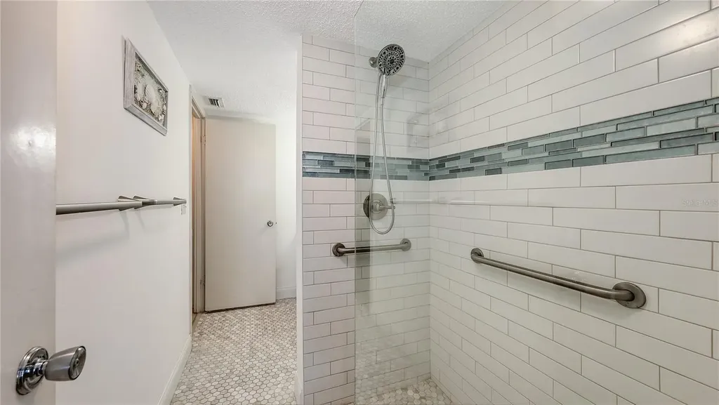 3845 Lake Bayshore Drive Bradenton FL 34205