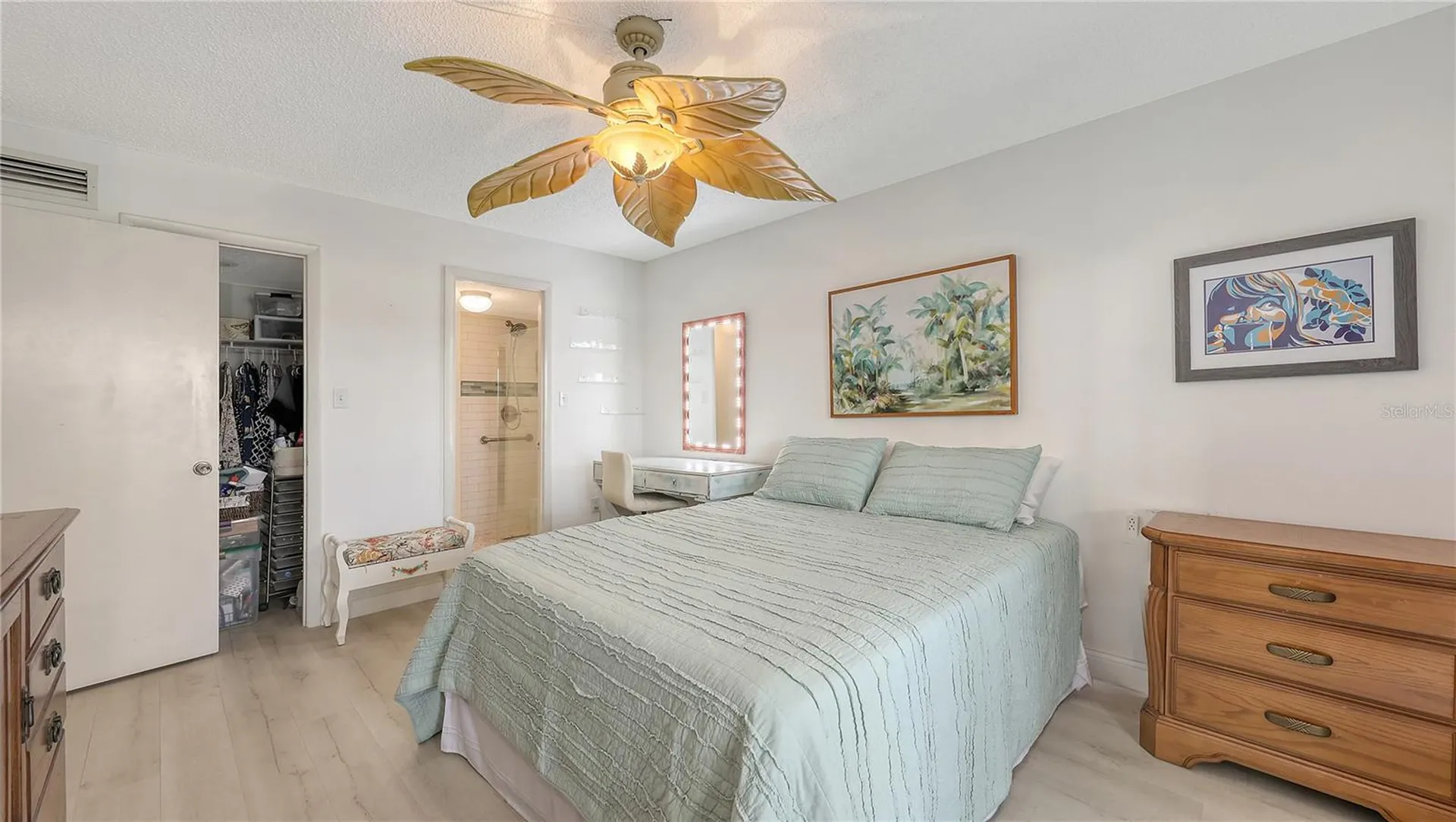 3845 Lake Bayshore Drive Bradenton FL 34205