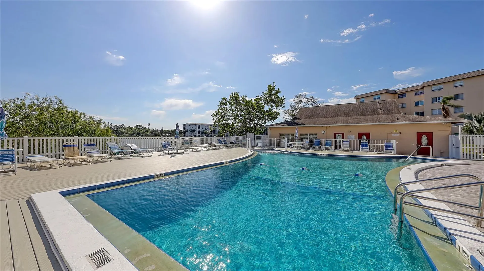 3845 Lake Bayshore Drive Bradenton FL 34205