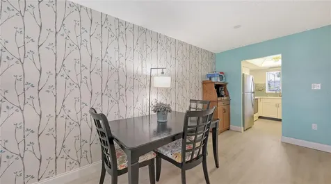 3845 Lake Bayshore Drive Bradenton FL 34205