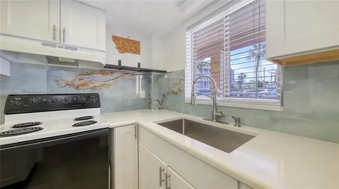 3845 Lake Bayshore Drive Bradenton FL 34205