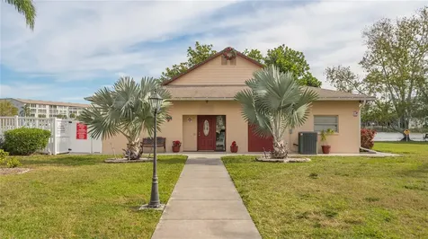3845 Lake Bayshore Drive Bradenton FL 34205