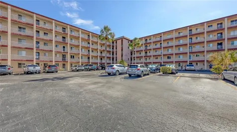 3845 Lake Bayshore Drive Bradenton FL 34205